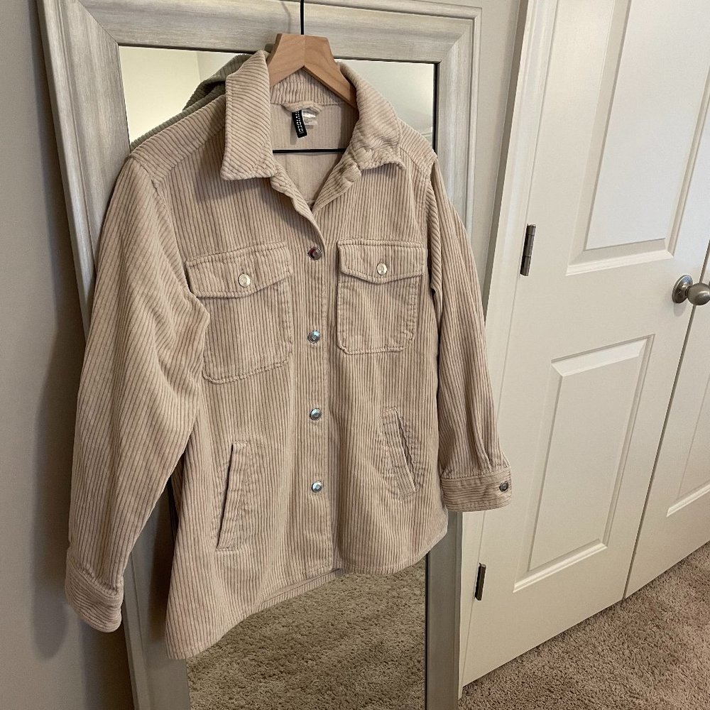 H & M Divided Women's Cream Corduroy Oversized Shirt Jacket Size XS